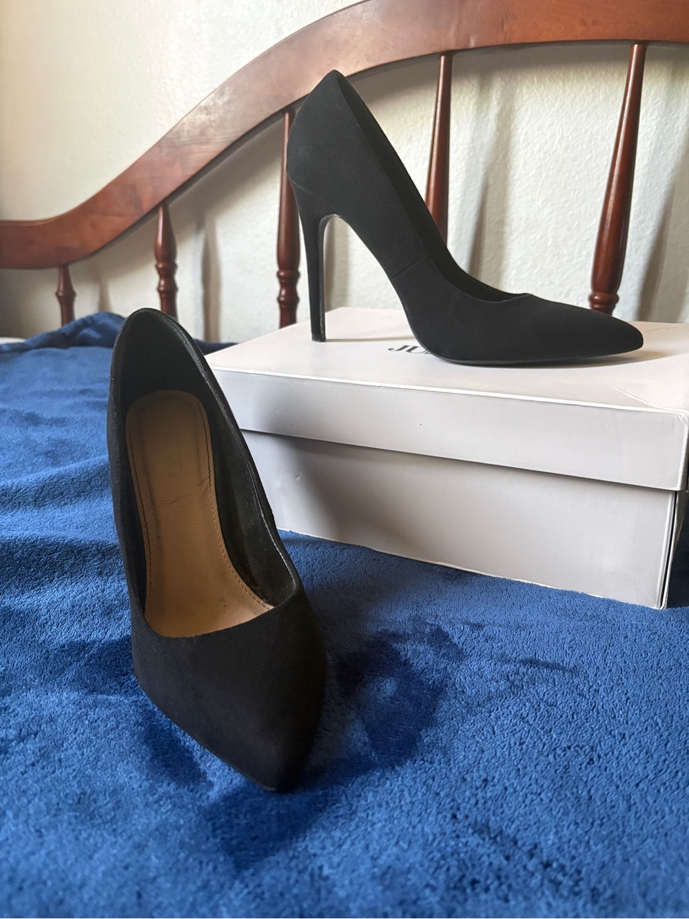 Classic Black Pointed-Toe Stiletto Pumps - Women's Dress Heels